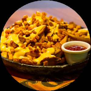 Batata Frita Tipo Canoa  com Cheddar e Bacon Crocante